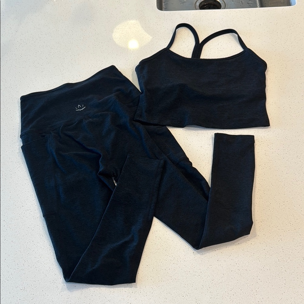 Beyond Yoga Black Set